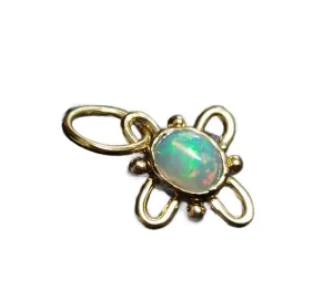 18k Gold Opal Pendant`
