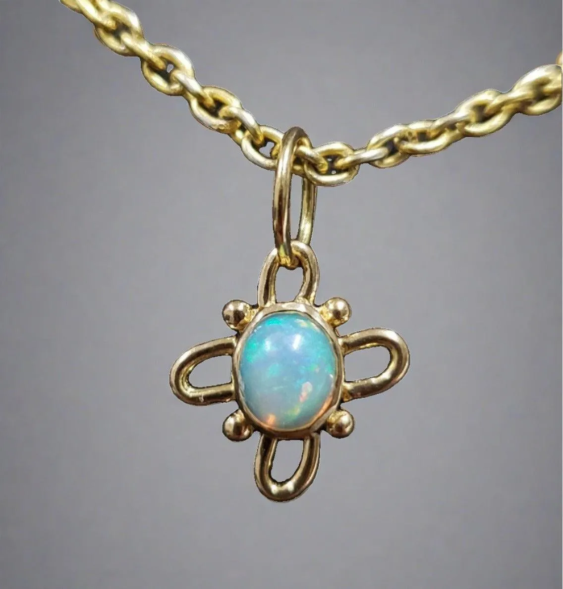 18k Gold Opal Pendant`