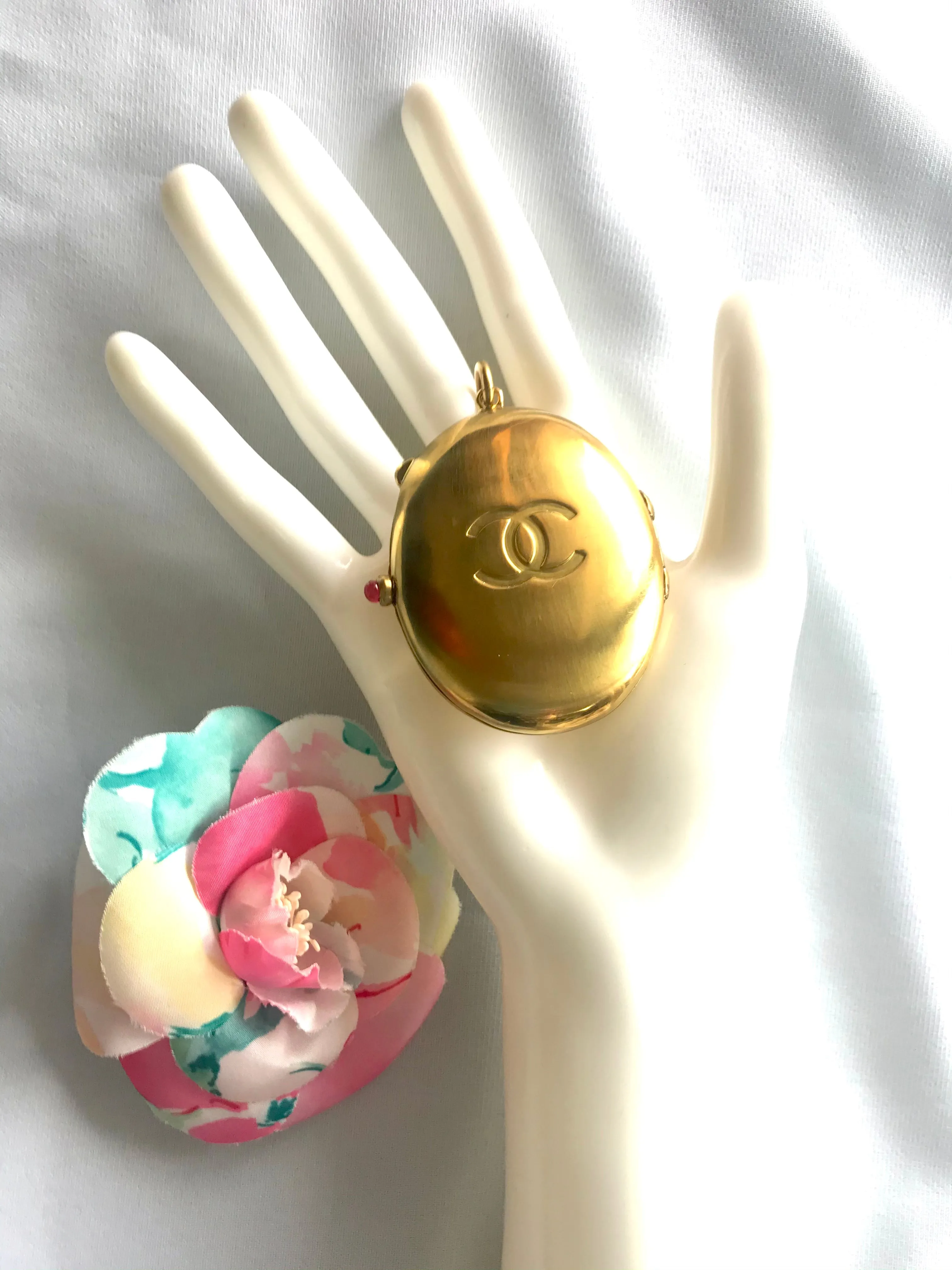 90’s Vintage Chanel Locket pendant top with CC engraved mark.