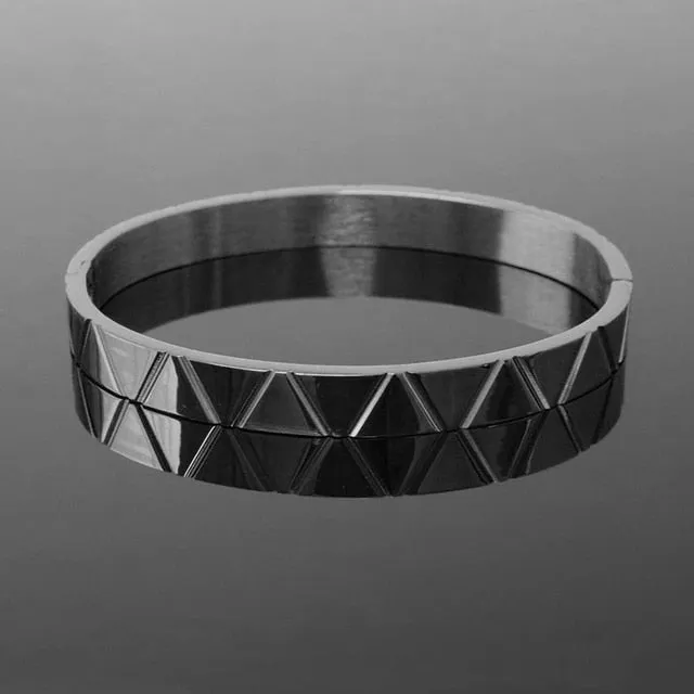 Antonios Triangle Bracelet Men