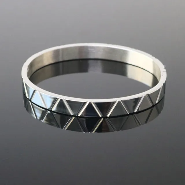 Antonios Triangle Bracelet Men