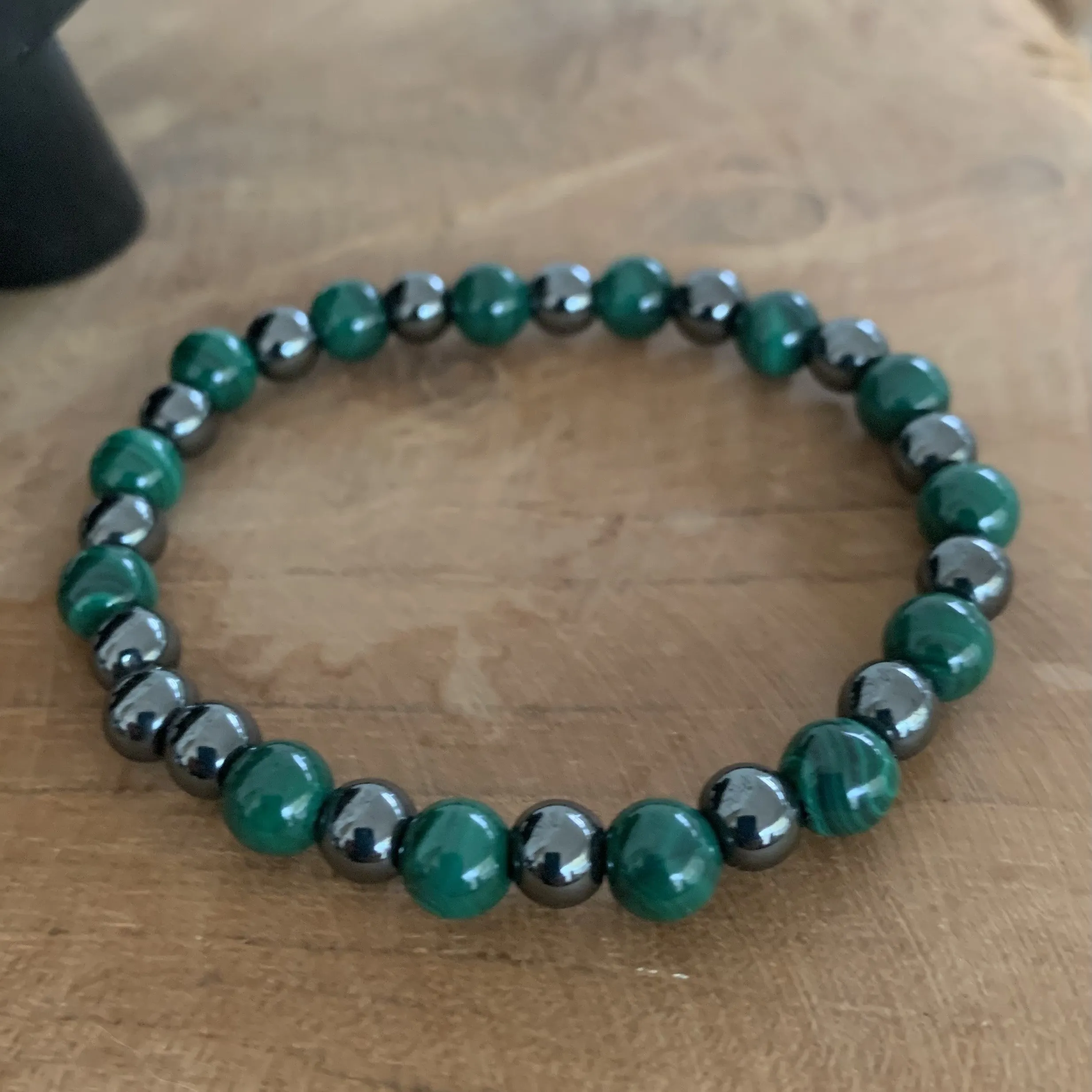 bracelet malachite naturelle ET croix hématite, le bracelet lithothérapie anti-douleur