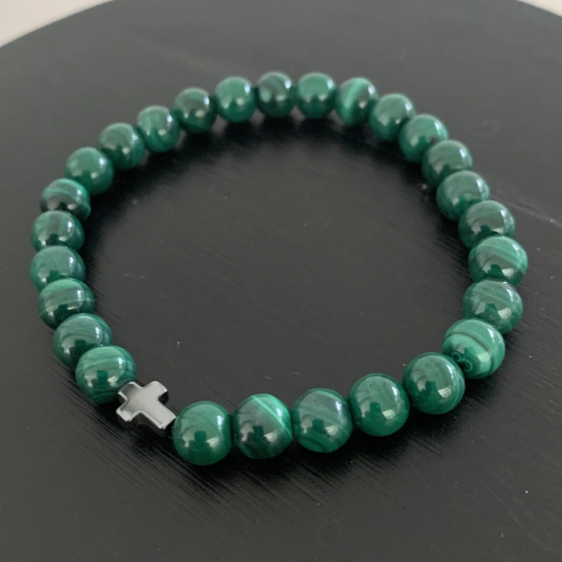 bracelet malachite naturelle ET croix hématite, le bracelet lithothérapie anti-douleur