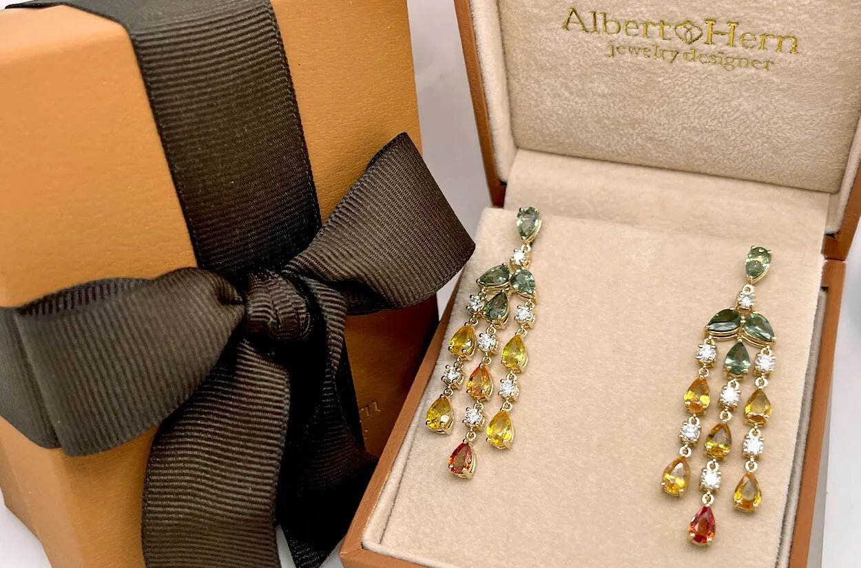 Earrings 18kt Gold Pear Sapphires & Diamonds Chandelier