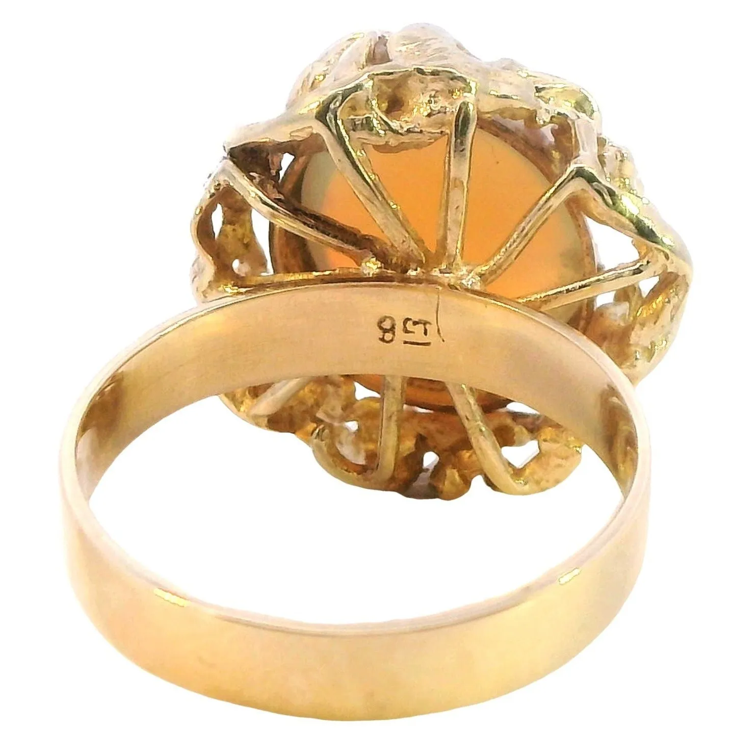 Enchanting 9ct Yellow Gold Opal Ring - A Gem with a Story