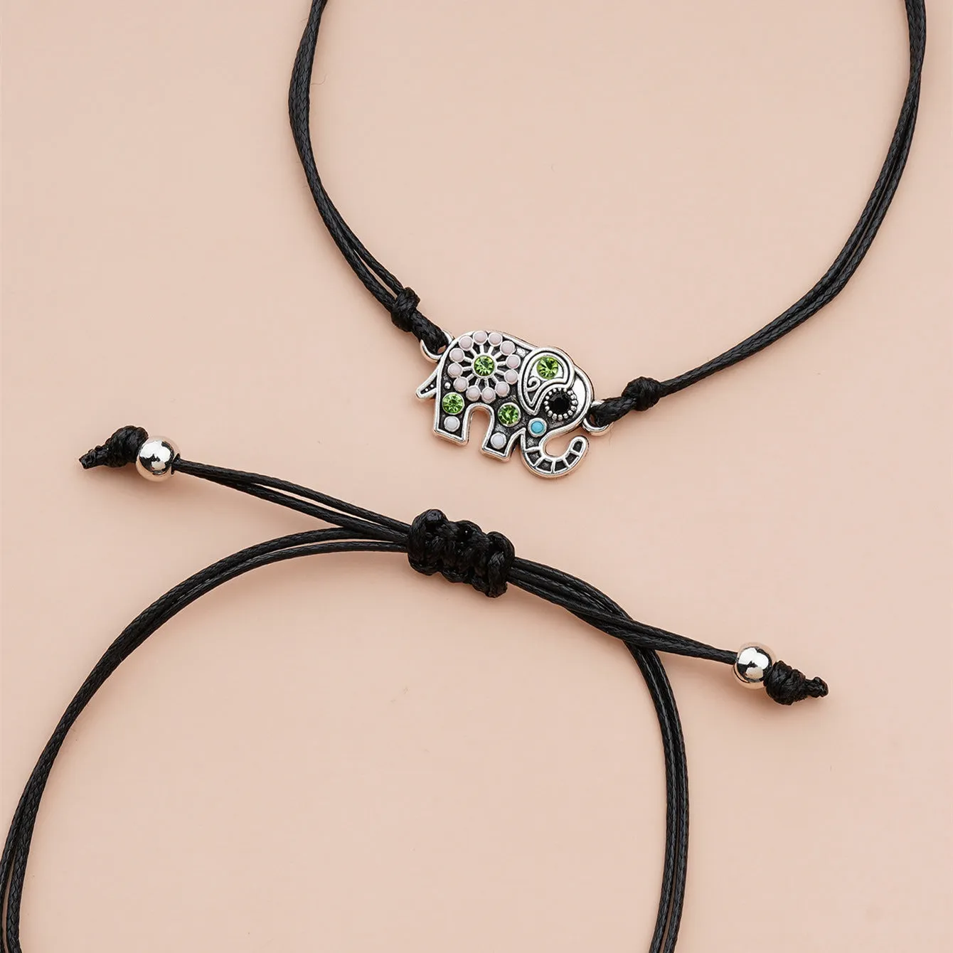 Sure! Here’s an optimized title for the e-commerce product:

Elegant Diamond-Studded Hollow Elephant Charm Card Bracelet - Fashionable and Unique Jewelry Accessory