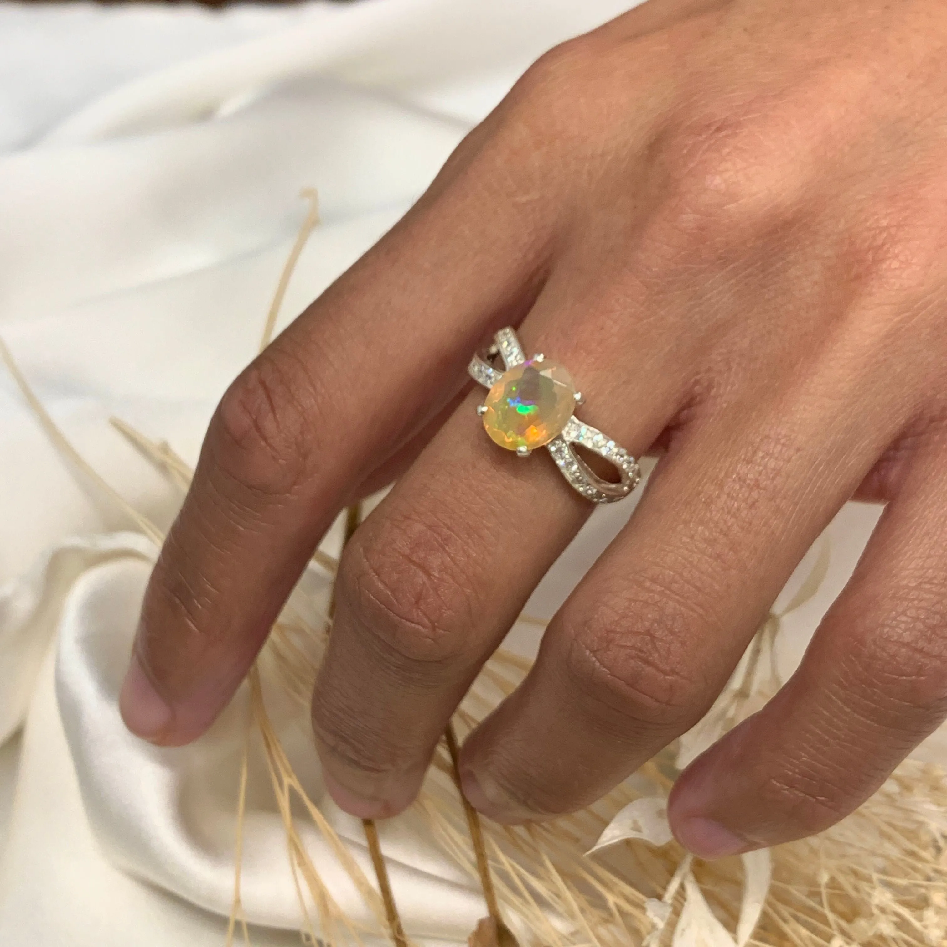 Fire Opal Ring - Yellow Oval Ring - Split Shank Ring