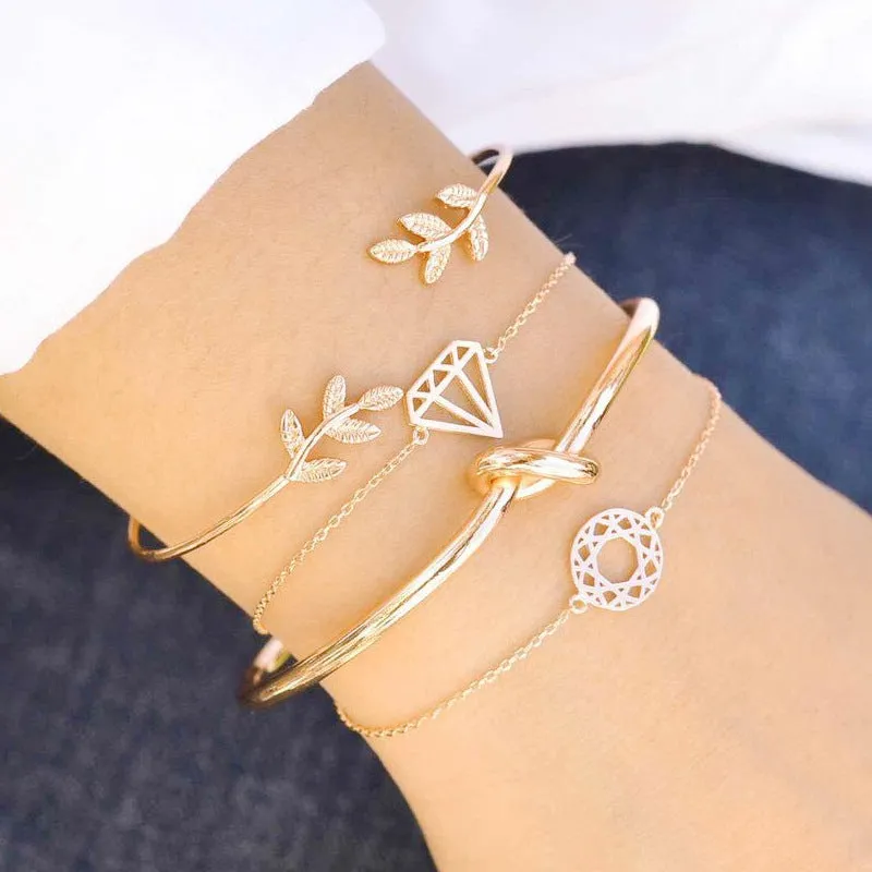 Leaves Diamond Knot Carved Hollow Bracelet
