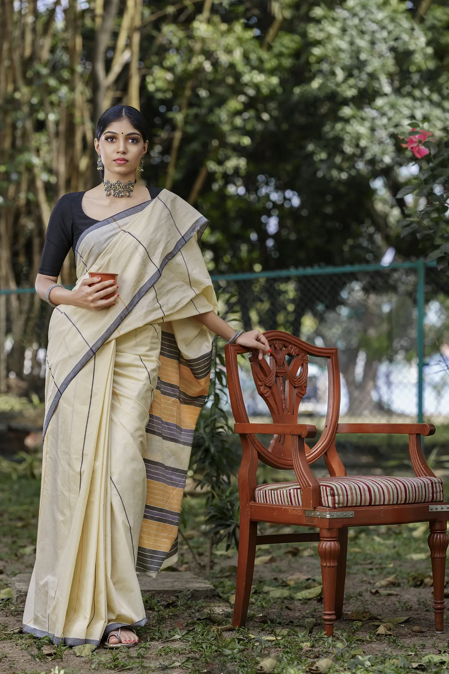Olanjali Saree