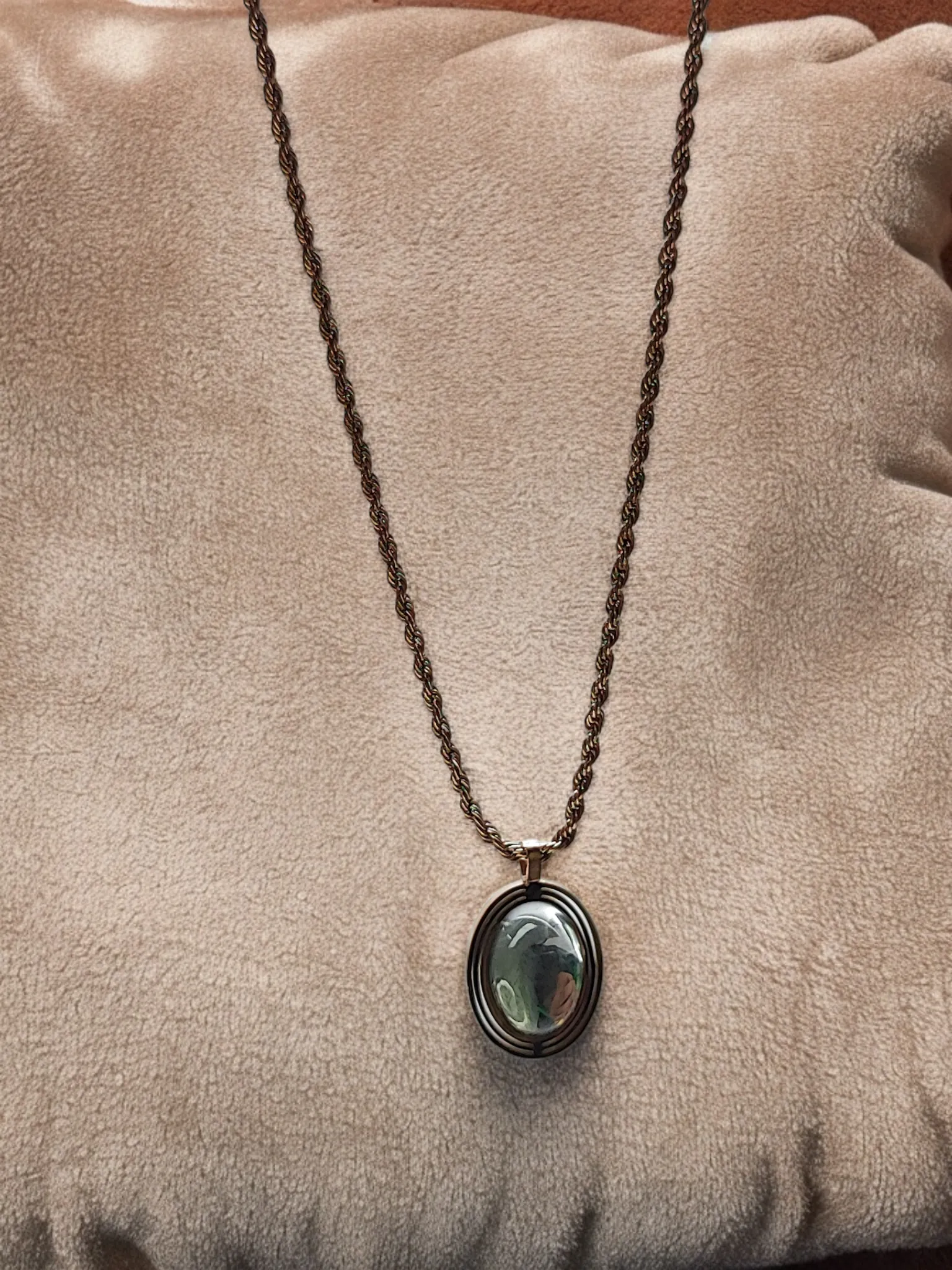 Pearlfect Soulful Reflection Locket Chain