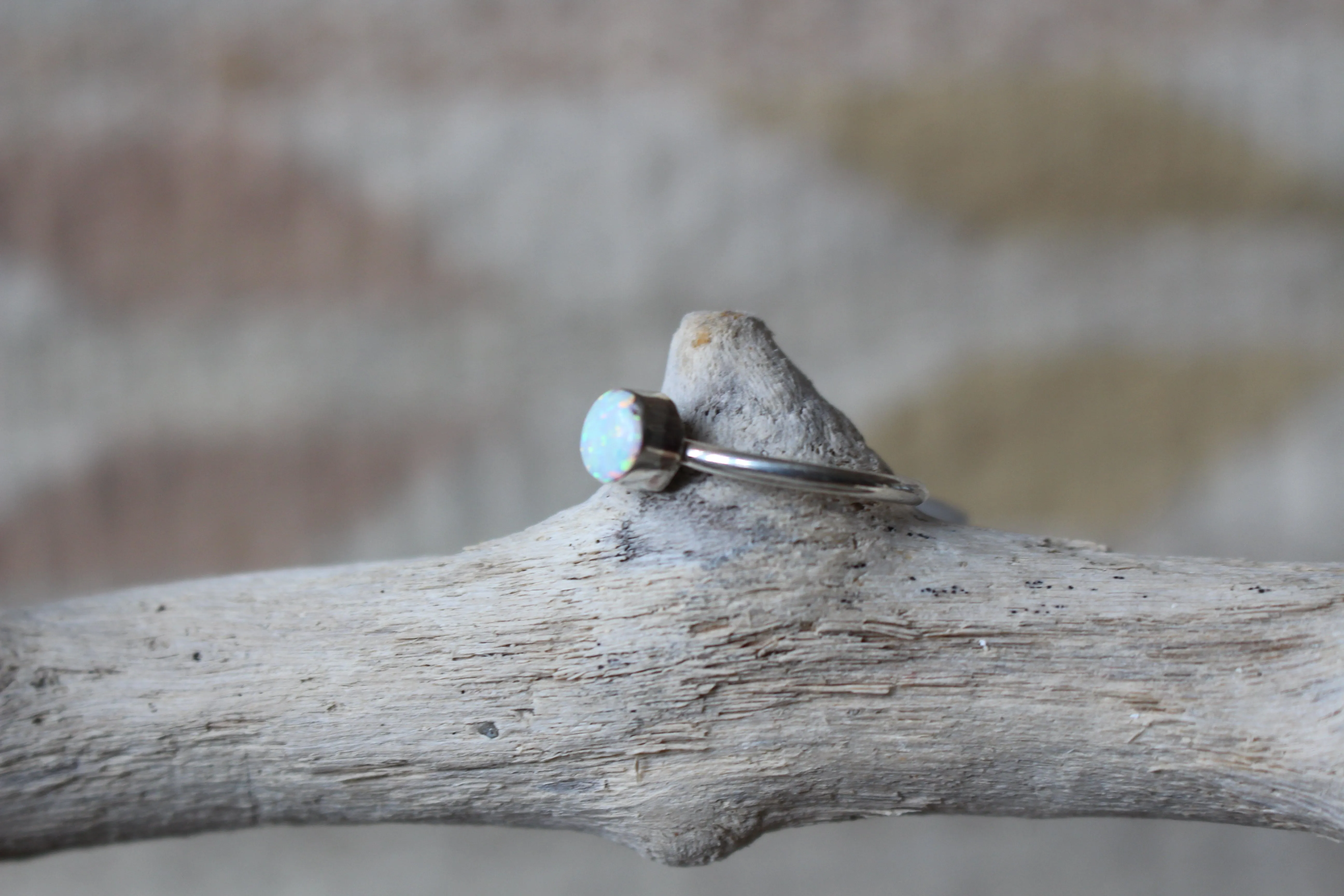 Round Royal Opal Breeze Ring