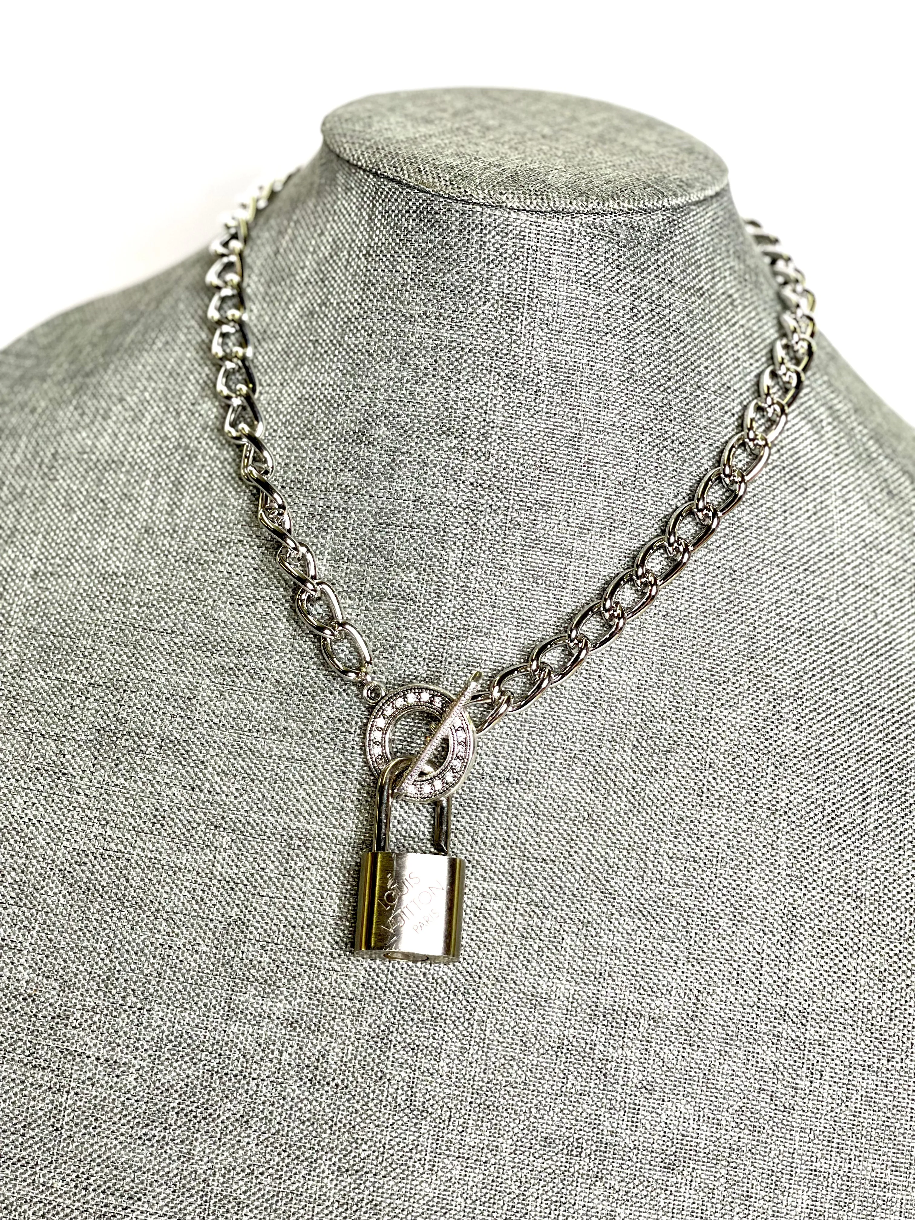 Silver Lock & Chain necklace in silver toggle Clear Rhinestone