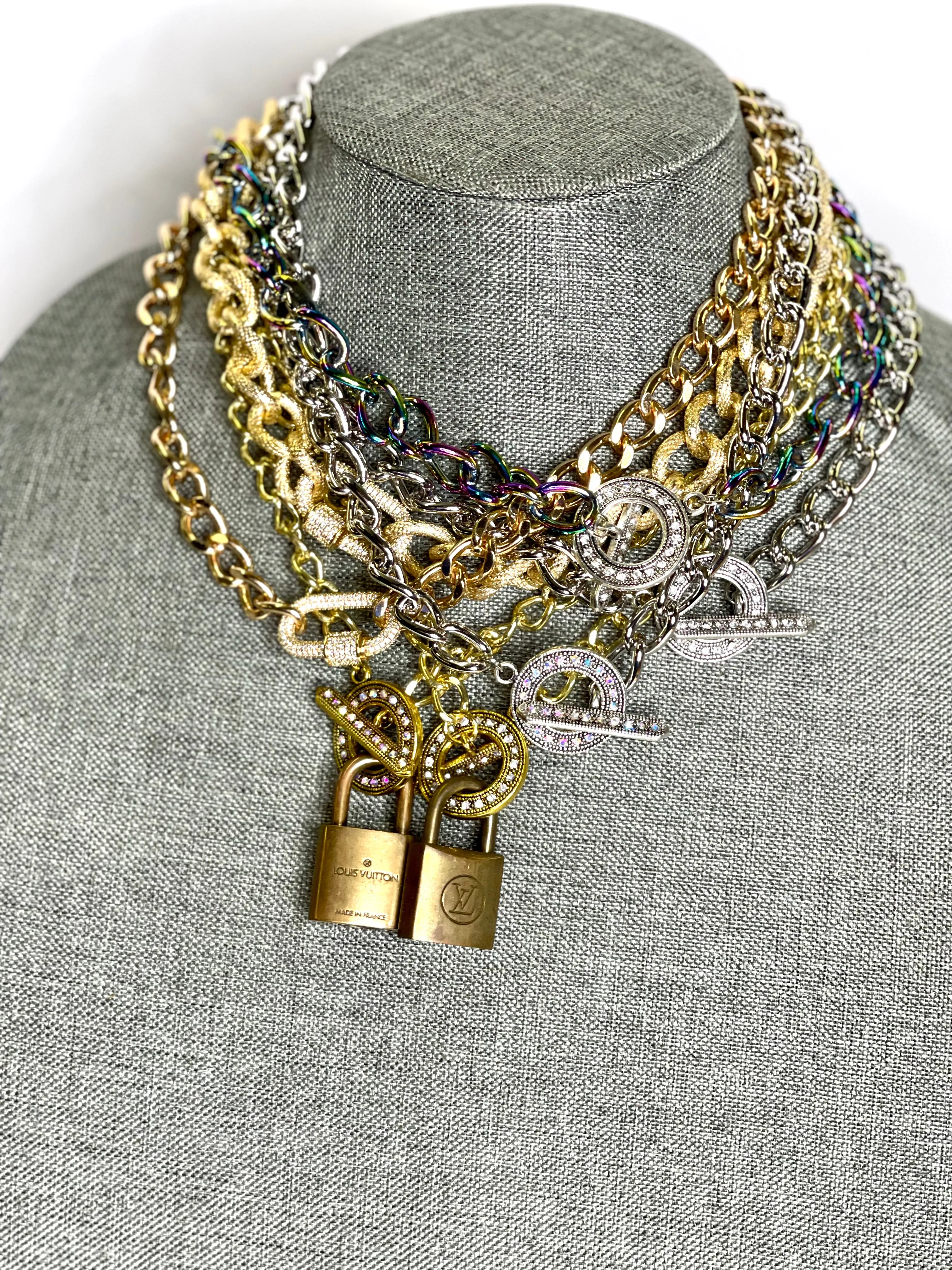 Silver Lock & Chain necklace in silver toggle Clear Rhinestone