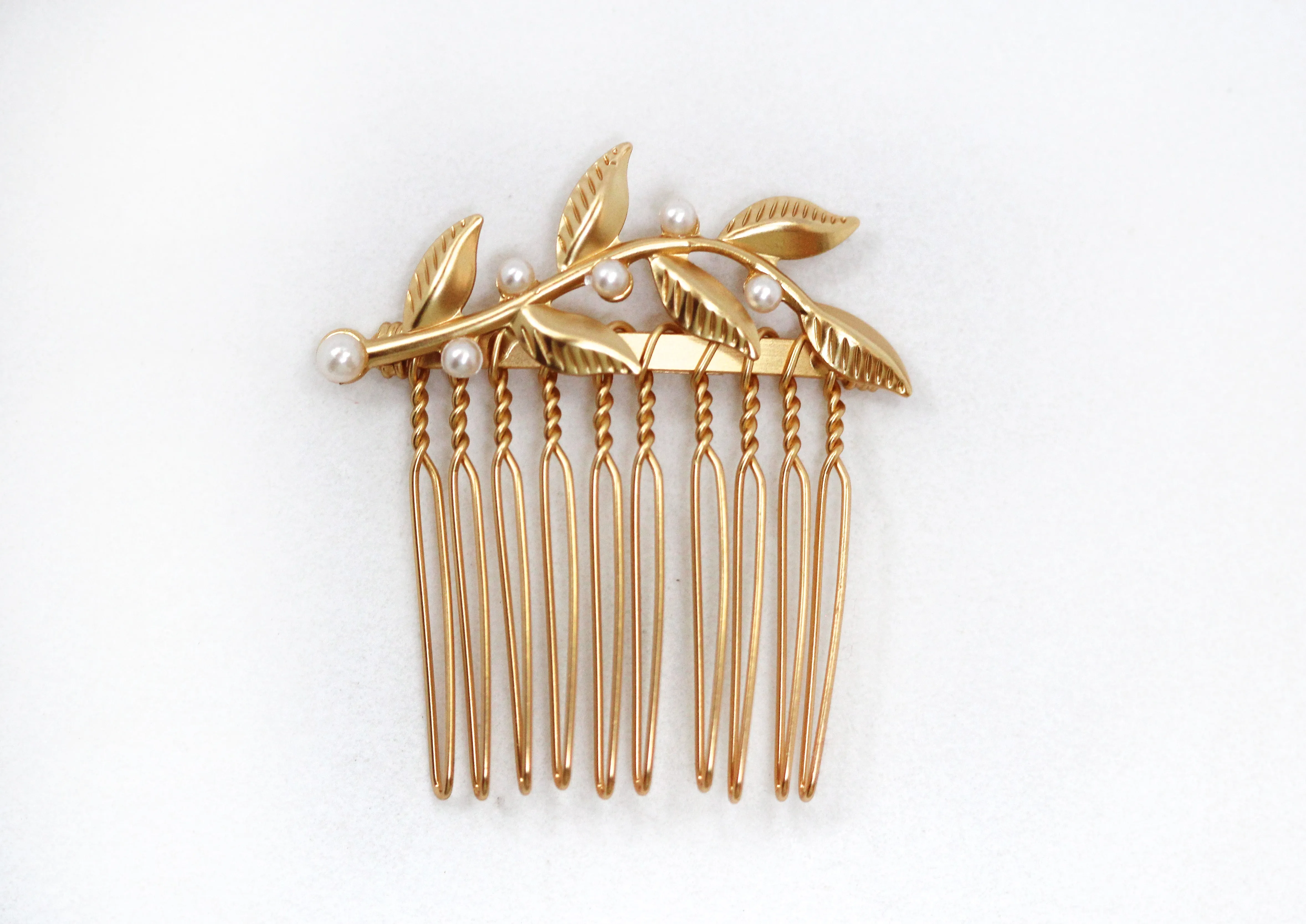 Single Twigs & Pearls Hair Comb.