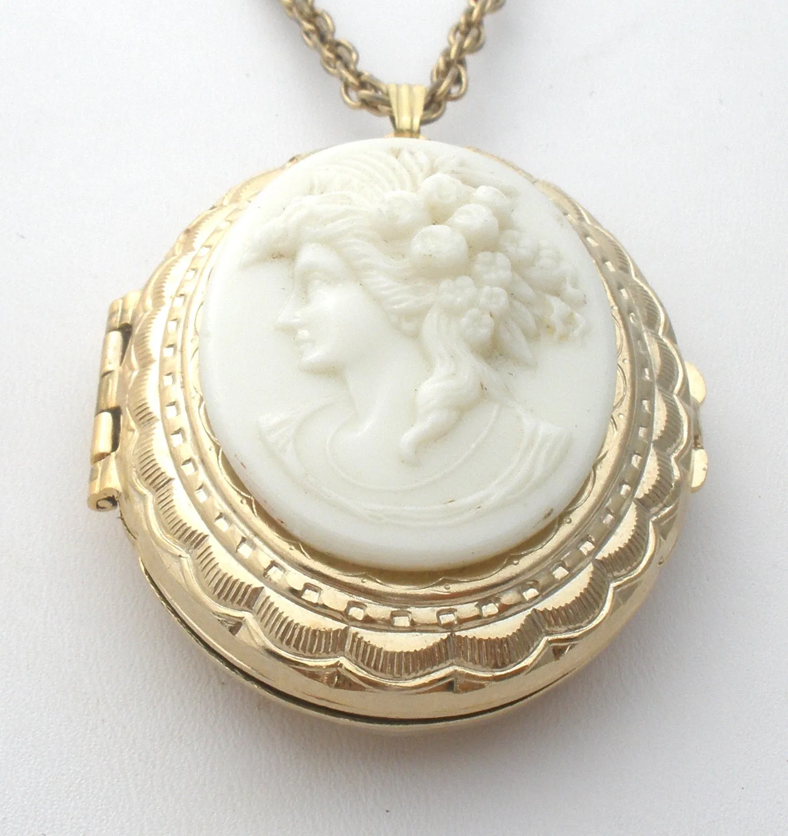 Victorian Style White Glass Cameo Locket Necklace