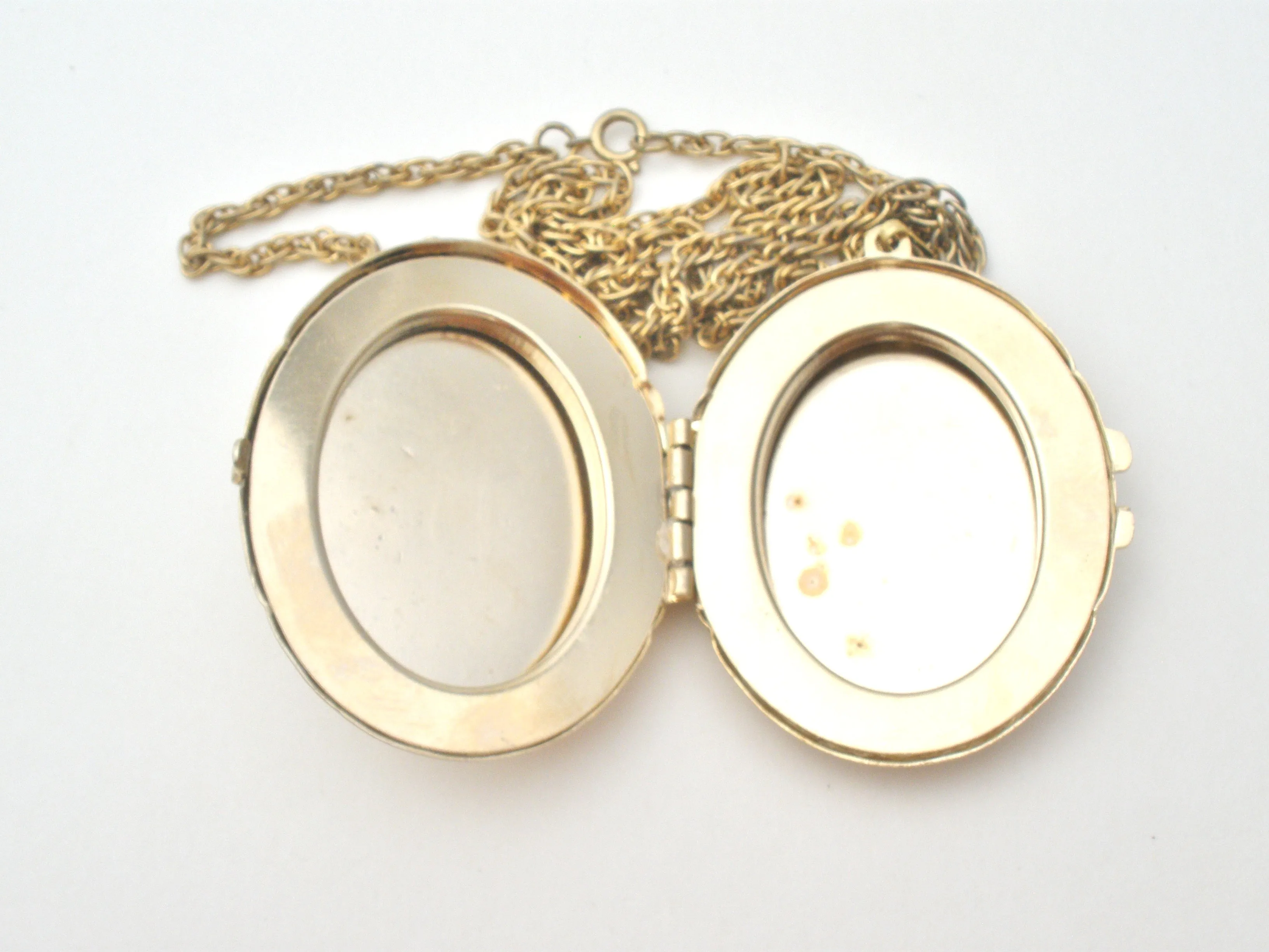 Victorian Style White Glass Cameo Locket Necklace