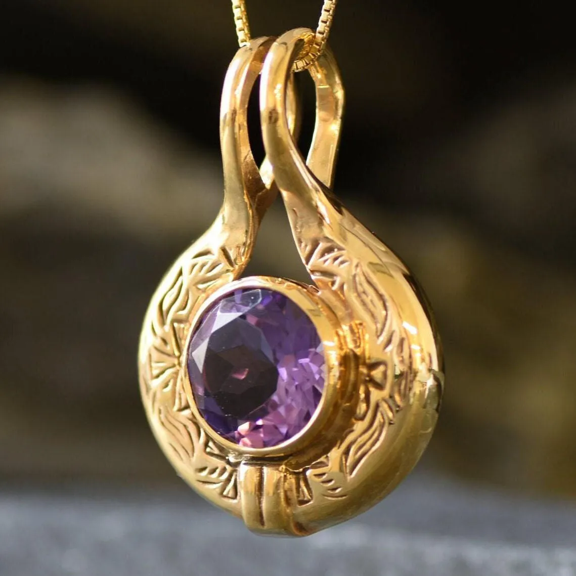 Vintage Amethyst Pendant - Natural Amethyst Necklace, Gold Amethyst Pendant