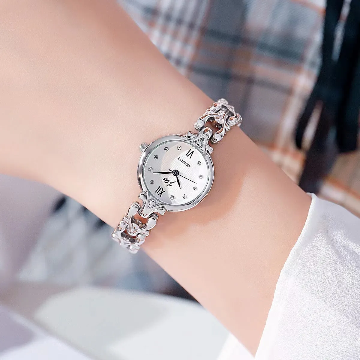 Women's Watch Steel Strap Bracelet Simple Elegant High-Grade Quartz Watch for Middle School Students